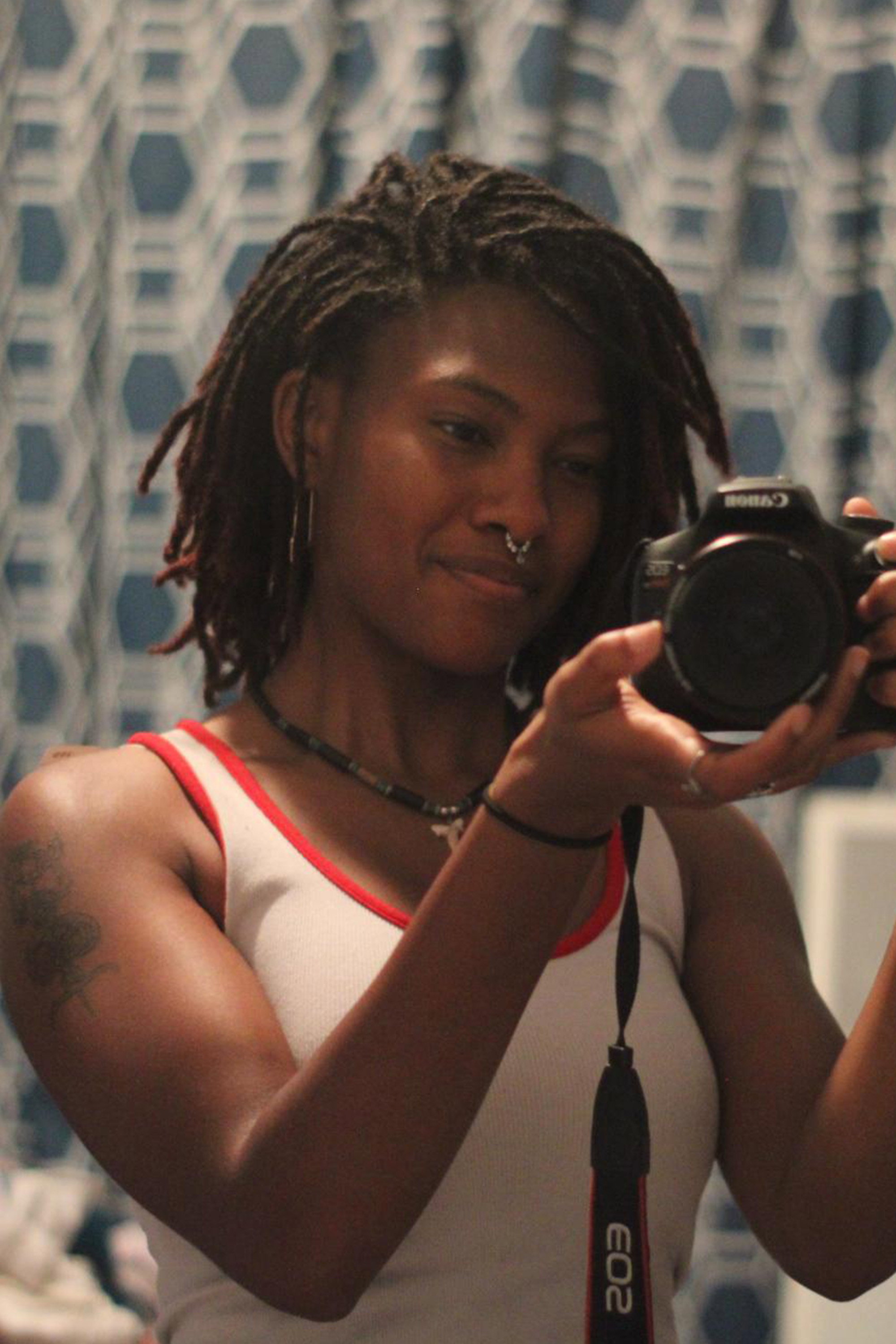 Trinitie Parker as SJ in Drifters