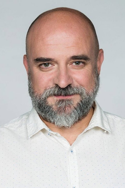 Miguel Loureiro as Investigador in História do Teatro de Revista em Portugal