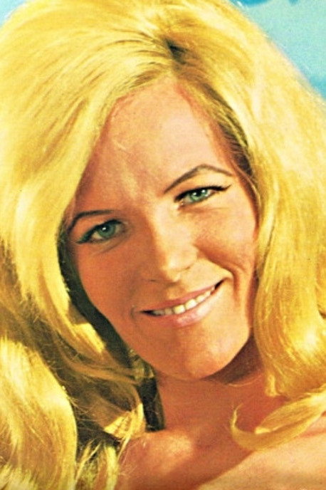 Elke Boltenhagen as Gerlinde in Charlys Nichten