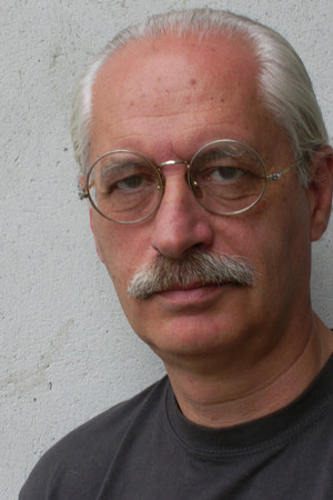 Gianfranco Manfredi as controllore in Love in First Class