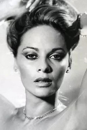 Neide Ribeiro as Silvia in Império das Taras