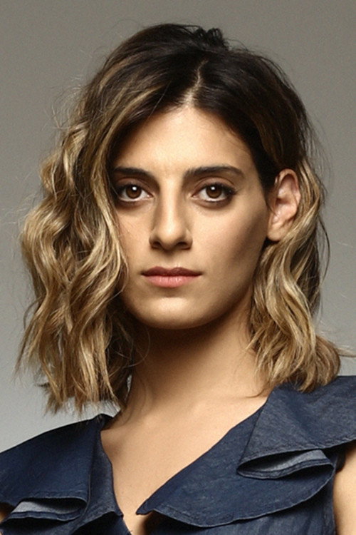 Χριστίνα Χειλά Φαμέλη as Argyro Vroulaki in Sasmos