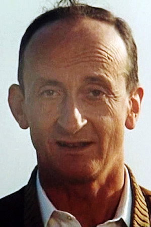 Philippe Castelli as The nephew in Cher Victor