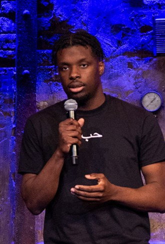 El Hadj Kamera as Figurant in Baron Noir