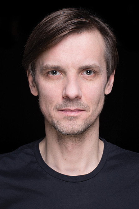 Radosław Elis as Zenon Zasępa in Sposób na Alcybiadesa