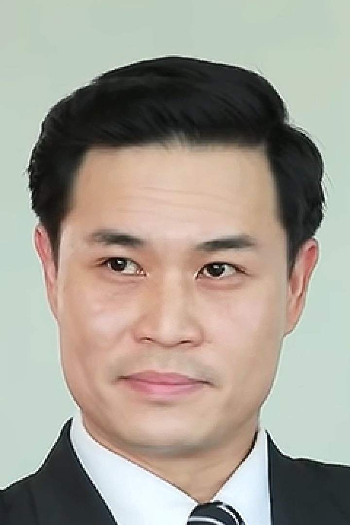 Natee Chawapong as Kongkiat Tangphatthanasakulchai [Mark's father] in Noir