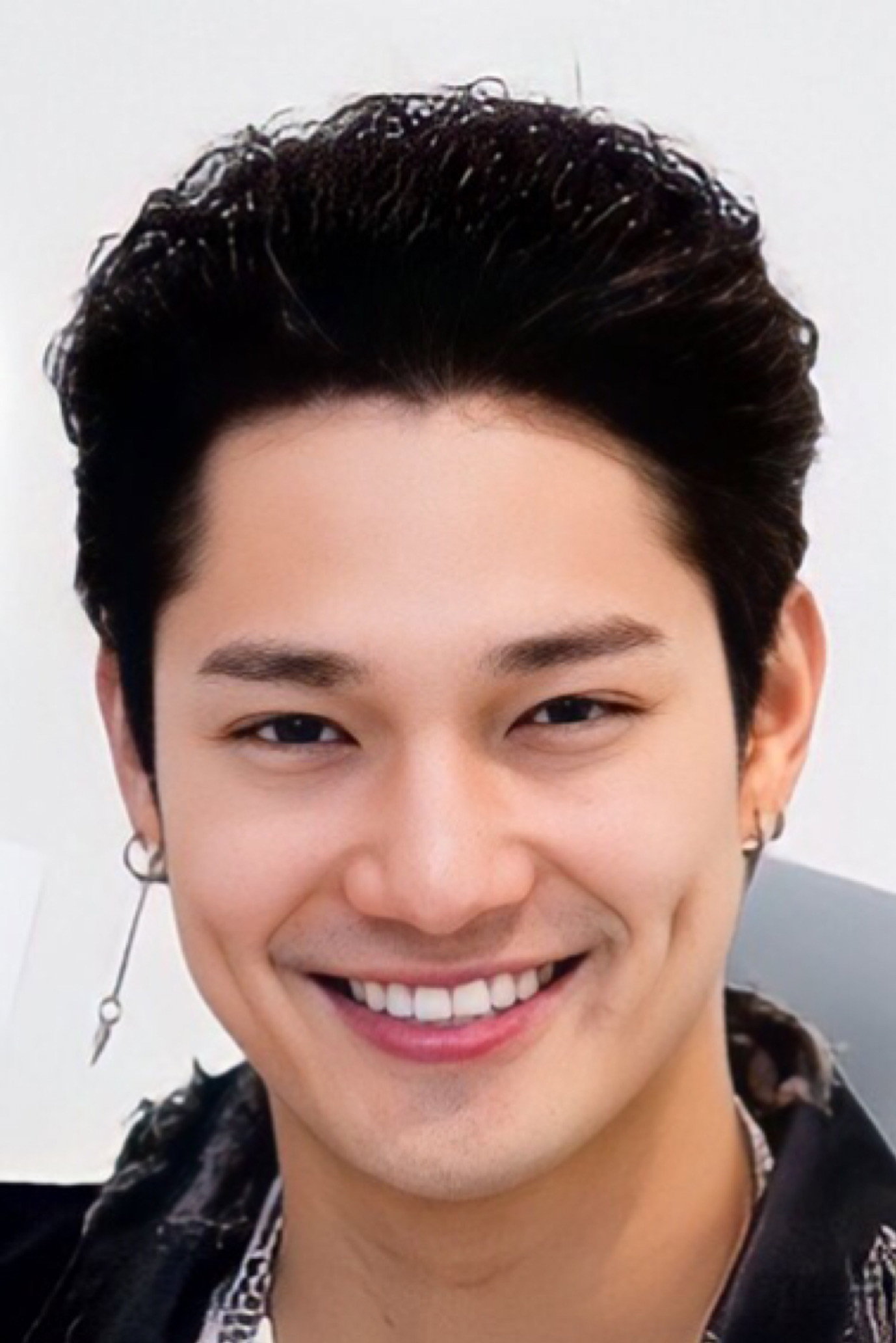 ศุภชัย สุวรรณอ่อน as Phupha in Love's Shattered Reflections
