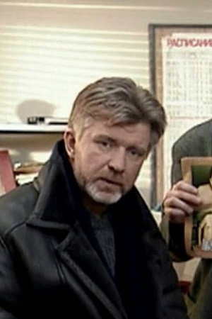 Александр Гарцуев as отец Николая in Don't Leave Me, Lyubov