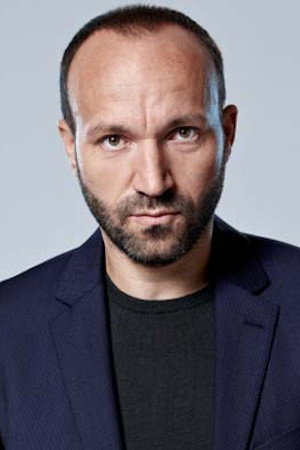 Ali Ben Horsting as Alex in Fight Girl