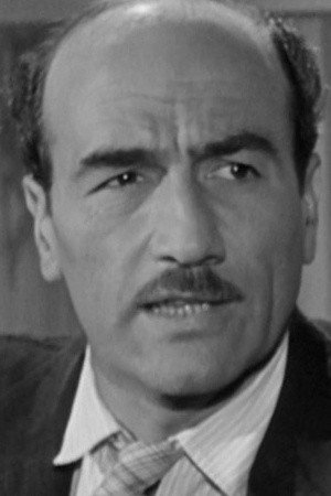 Peppino De Martino as Il maître del night-club in Toto in Paris