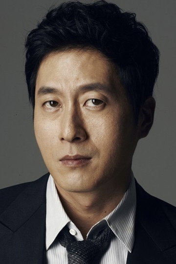 김주혁 as Hur Jun in Hur Jun, The Original Story