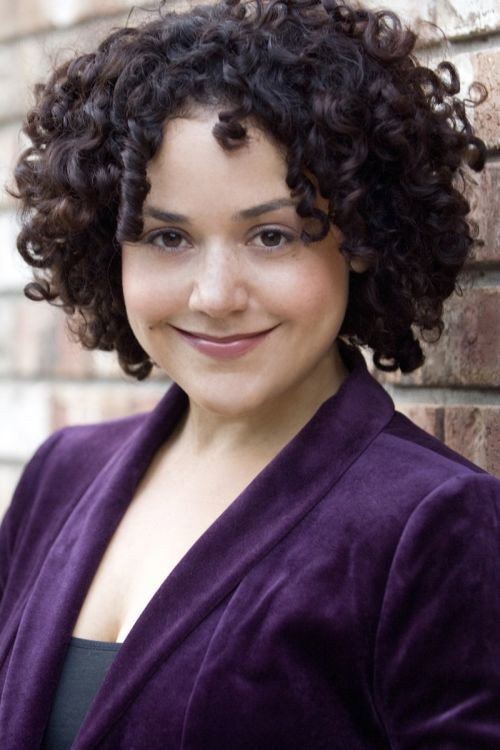 Elisa Bocanegra as Connie in Christmas with You