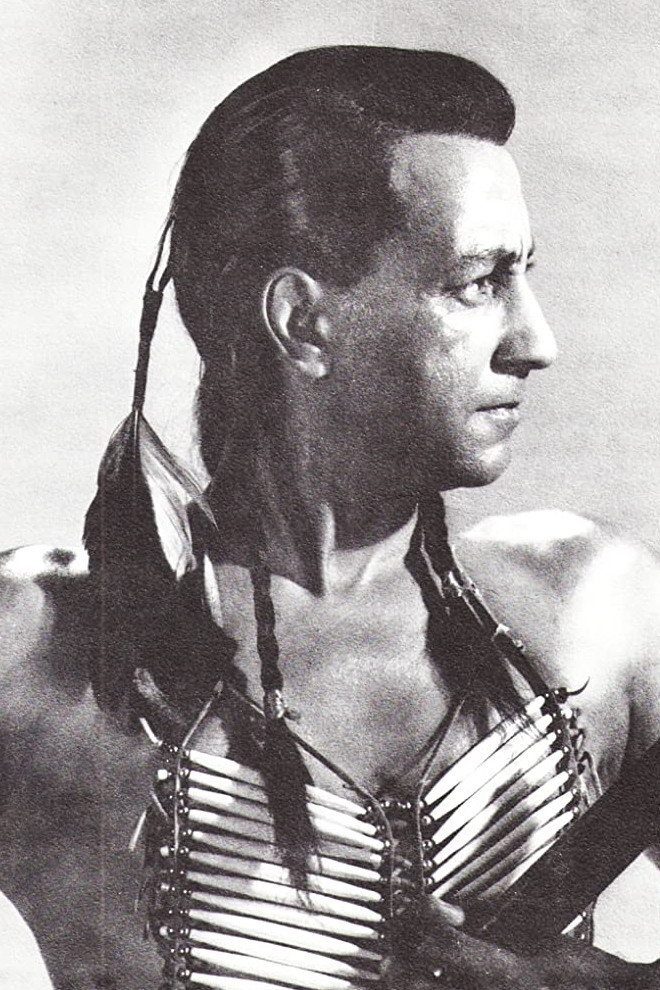 Rodd Redwing as Nazar in The Mole People