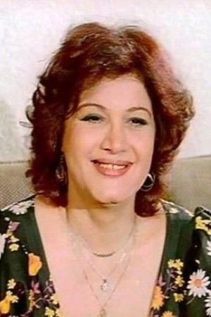 Thuraya Ezz ElDein as Mona in A Deal With a Woman