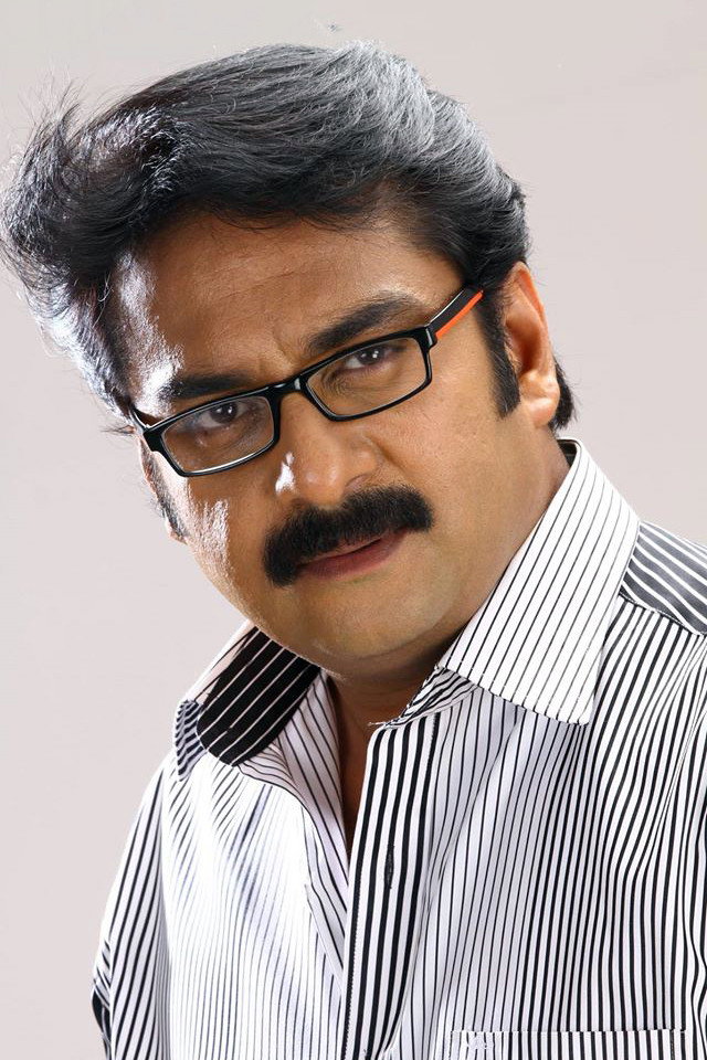 Shiju as ACP Chandra Sekhar in Bluff Master