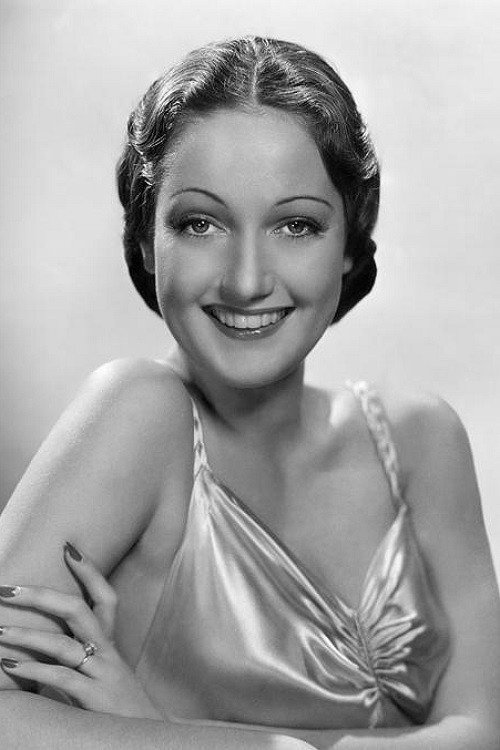 Dorothy Lamour as Dorothy Wyndham in The Big Broadcast of 1938