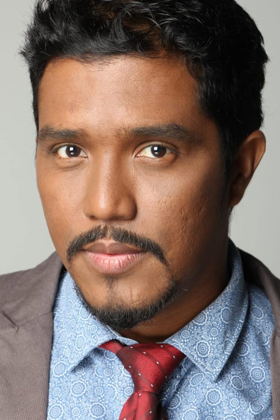 Norberto Rivera as Evaristo in Pimpinero: Blood and Oil