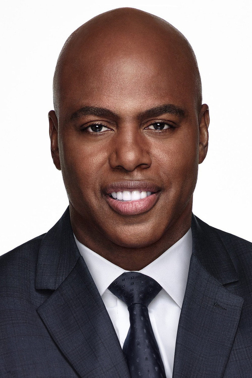 Kevin Frazier as Self - Host in Greatest Holiday Commercials Countdown 2022