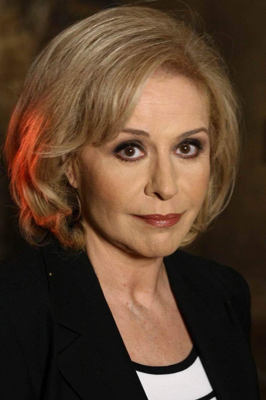 Βέρα Κρούσκα as Lena in The Swamp