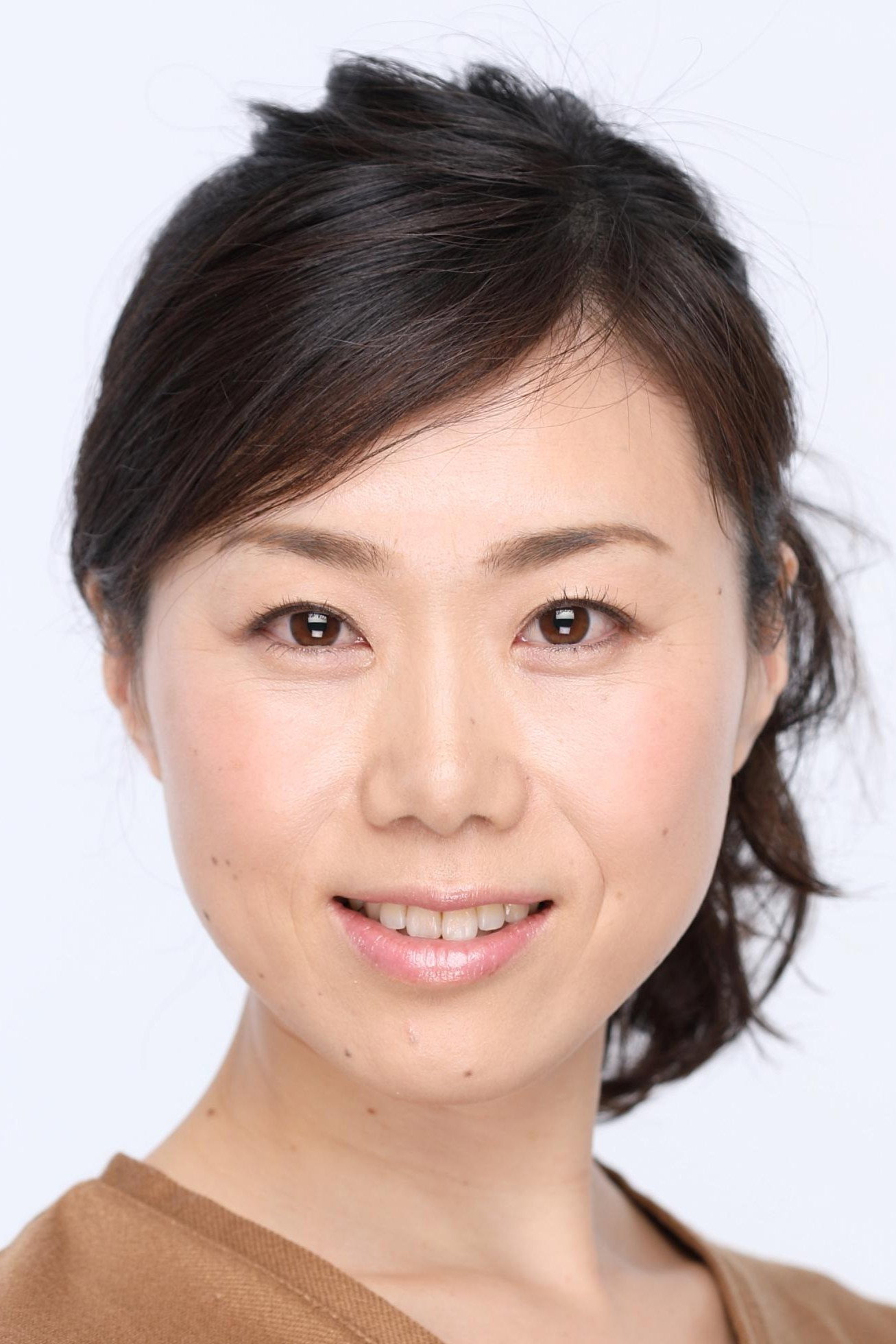 満仲由紀子 as Lissen Booth (voice) in Sushi and Beyond