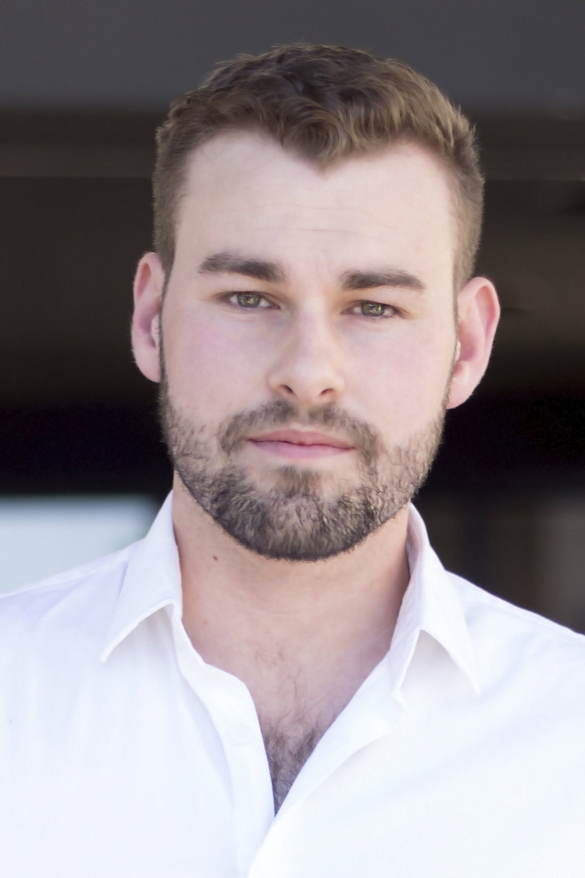 Shayne Hartigan as Lab Tech Jones / Blair in Ape vs. Monster