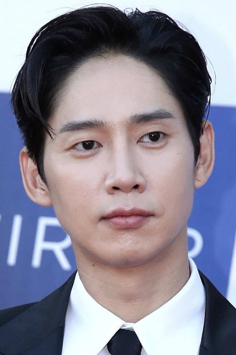 박성훈 as Tak Soo-Ho in Justice