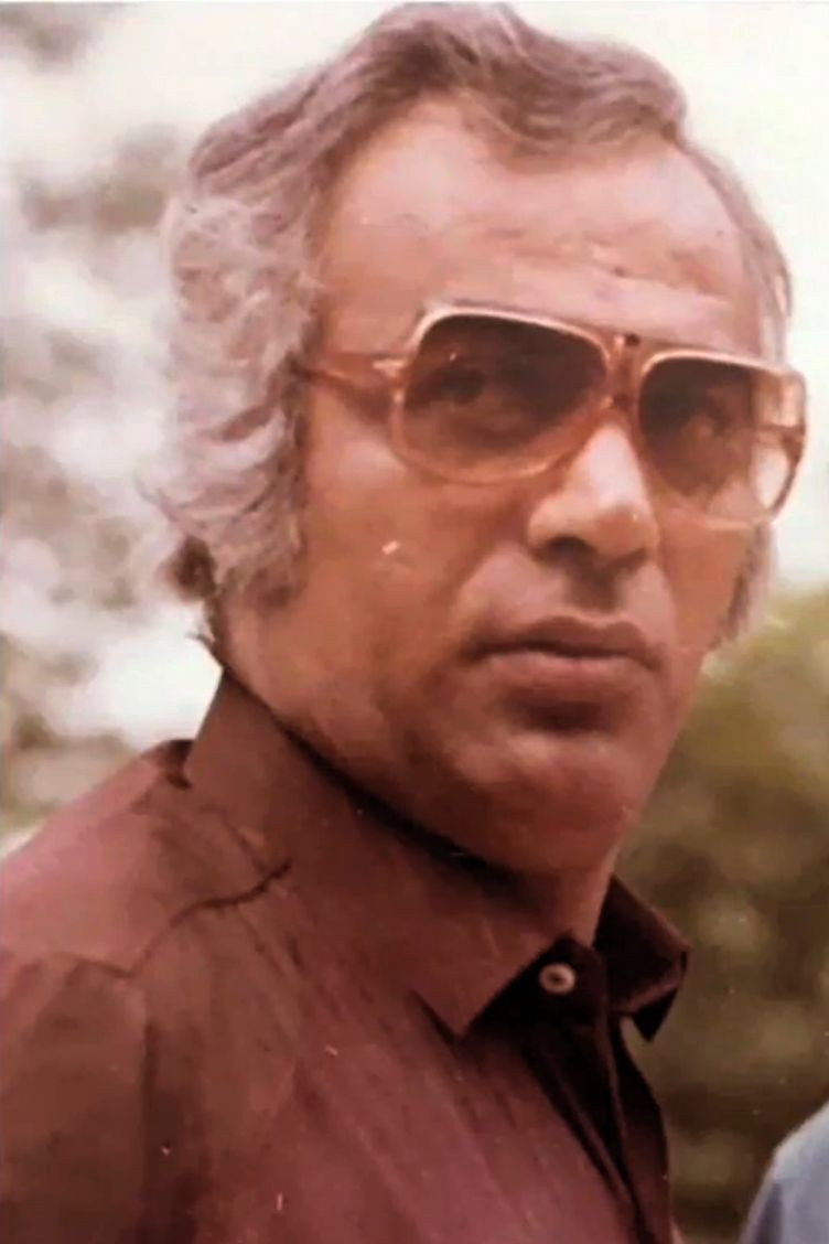 Farhad Hamidi as Khalaf in The Strengthening Sun
