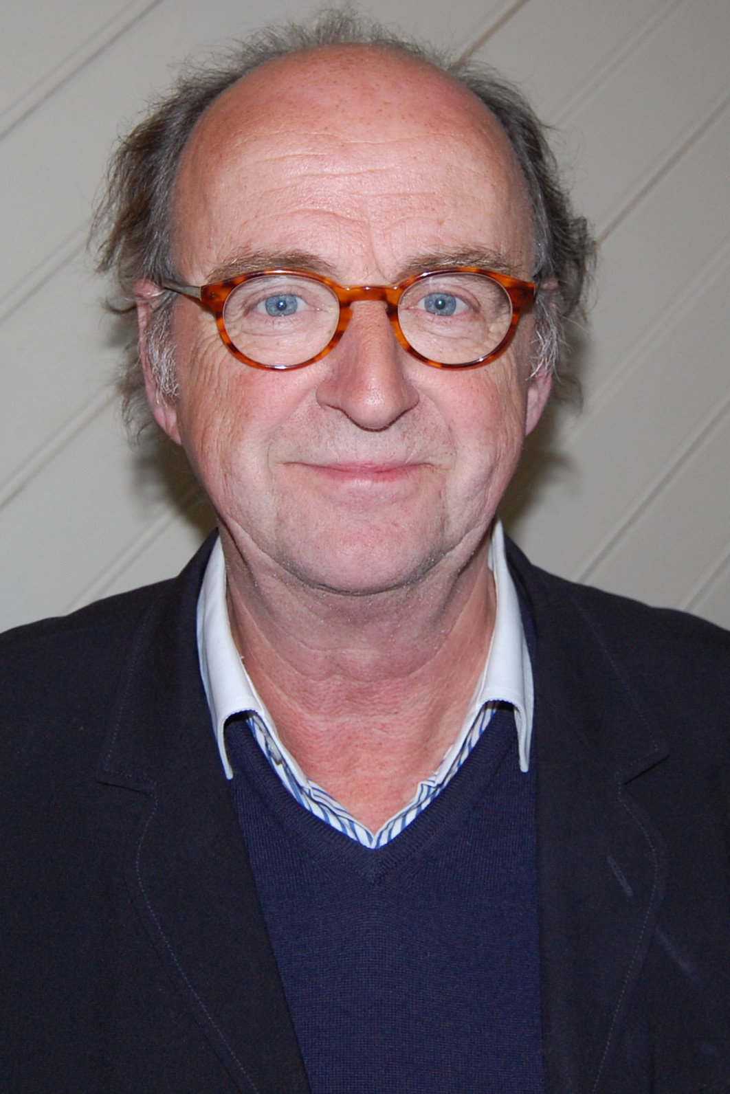 Kees Hulst as Conrector Hulst in Rundfunk