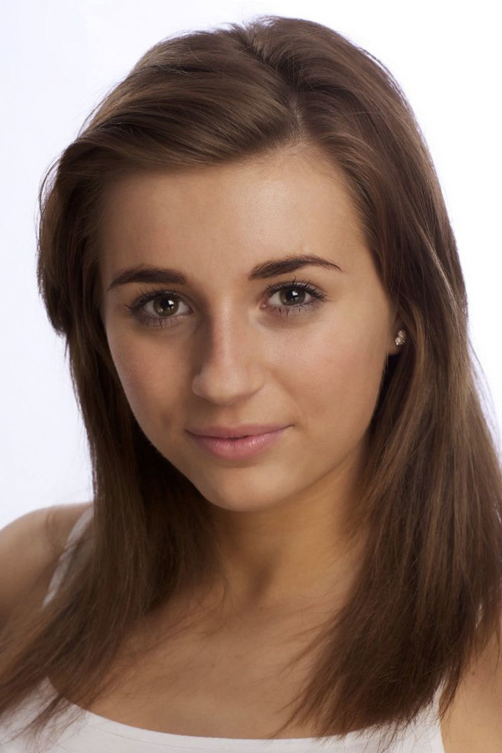 Dani Dyer as Self - Contestant (Team UK) in Celebrity SAS: Who Dares Wins