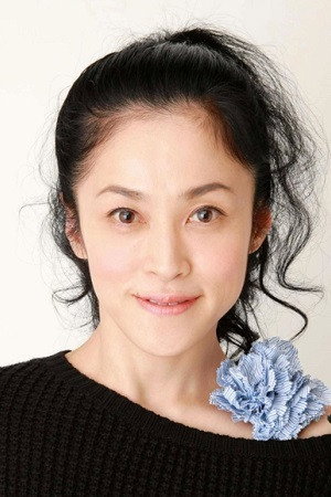 濱田マリ as Katase Akie in Diary