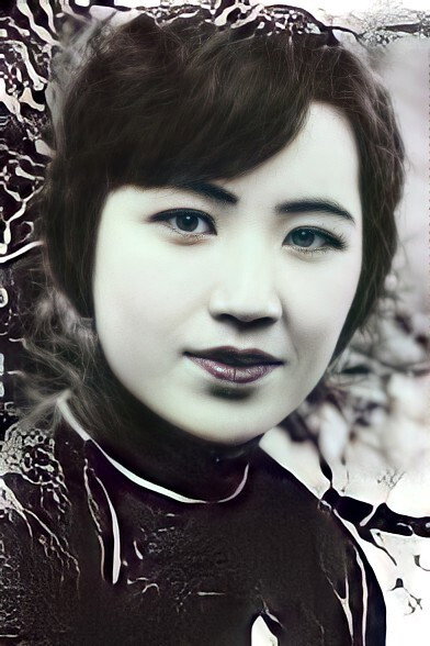 Cho-cho Lam as Mrs Wong in Song of Guerrilla
