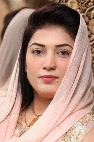 Zaria Butt as Heer in Heer Ranjha