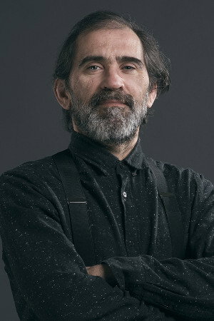 Gustavo Sumpta as Porfírio in Maria