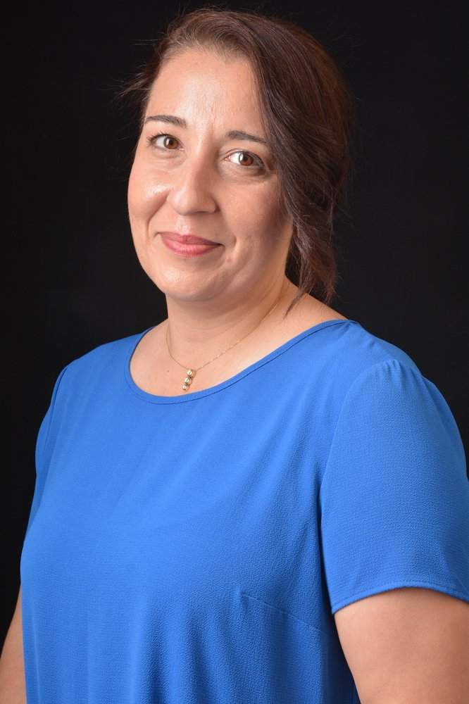 Nuray Şerefoğlu as Kader Güler in Kan Çiçekleri