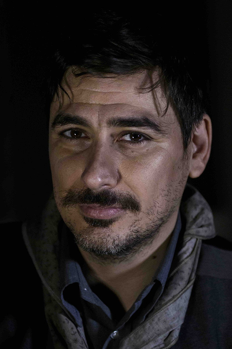 Βασίλης Μαυρογεωργίου as Michalis Politis in I Have Children