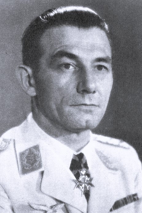 Christian Kayßler as Glahn in Pan