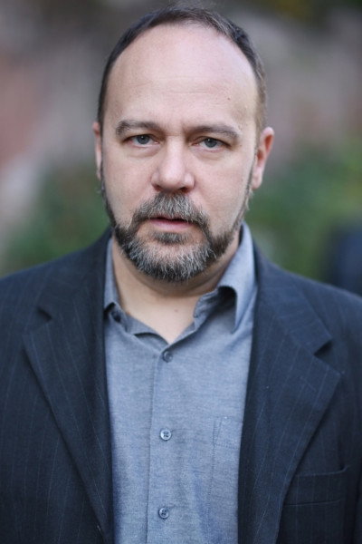 Massimo Rigo as Vincenzo Molli in Don't Leave Me