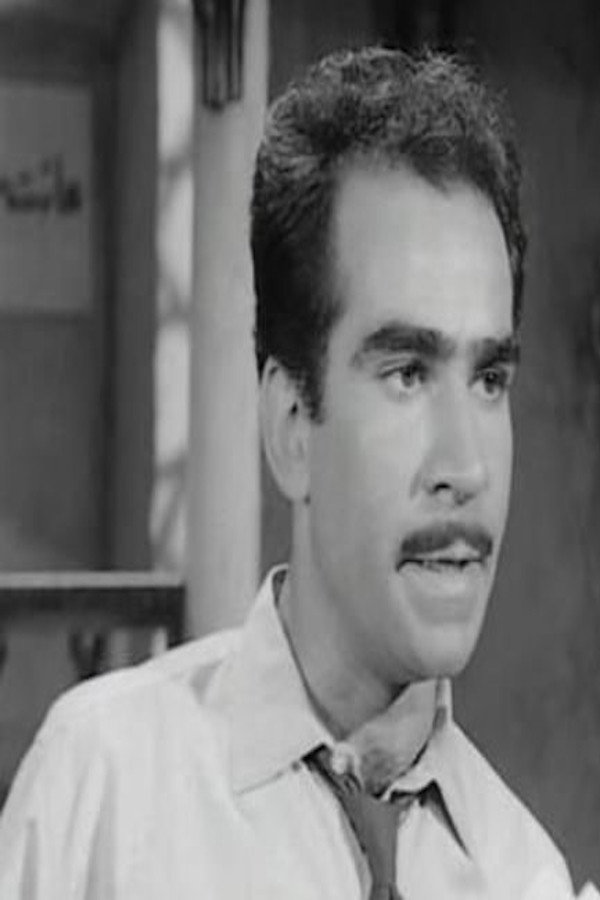 Abdel Aziz Mekwi as علي طه in Cairo 30