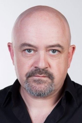 César Goldi as Eduardo in The King of Idiots