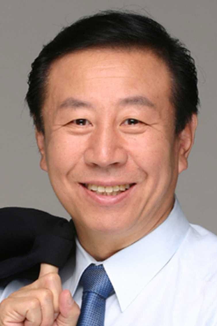 박영지 as Kim Tu-bong in The 1st Republic