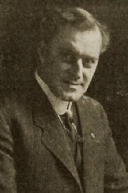 Willis Robards as Bill Royce in Man to Man