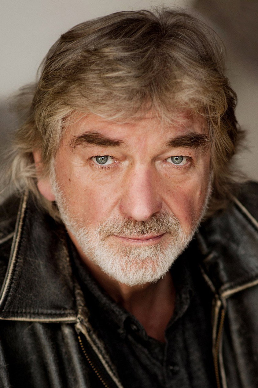 Vladimír Kratina as Karel Mazanec in Linka