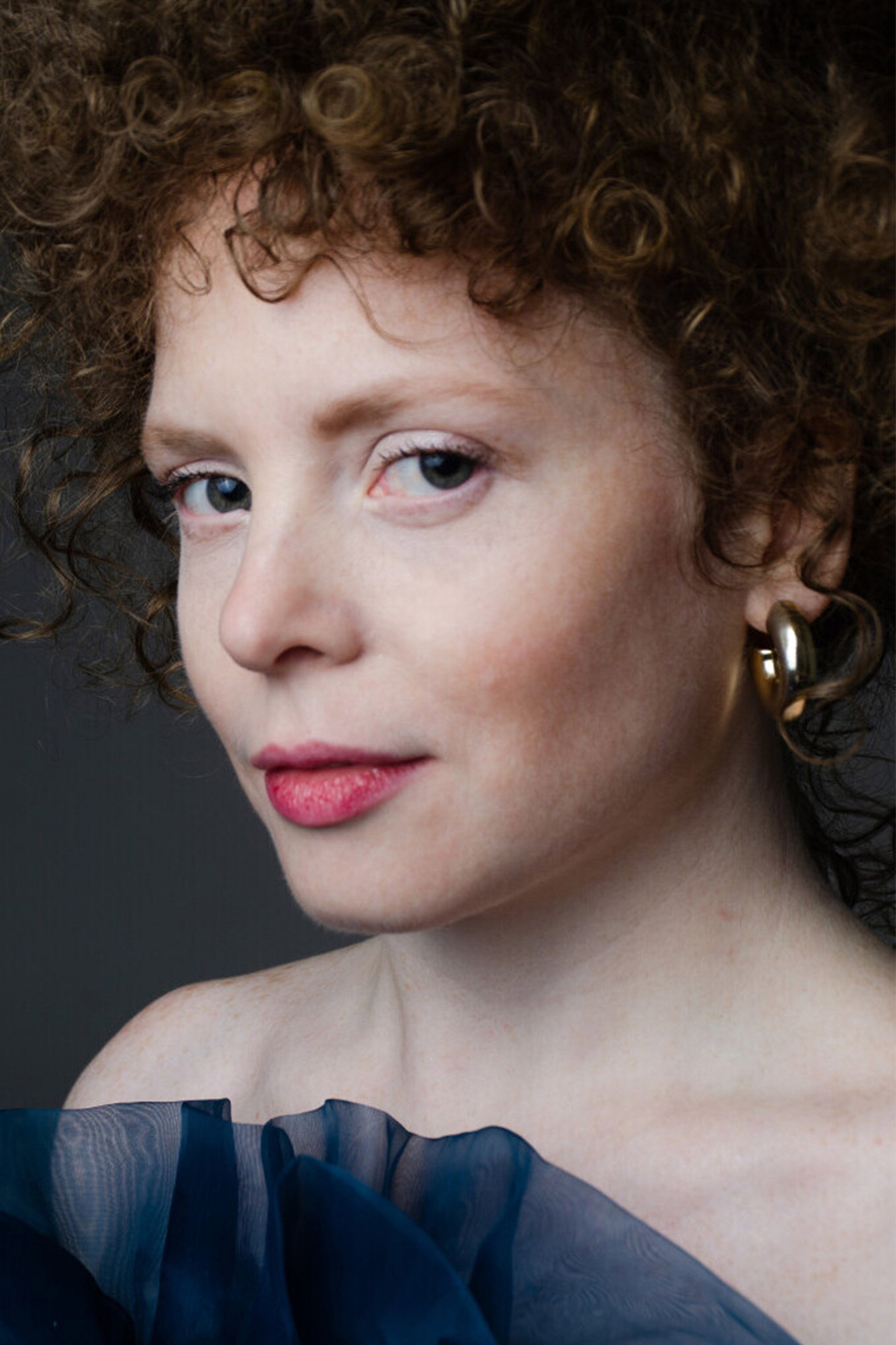 Ananda Scaravelli as Ananda in Entre Frames
