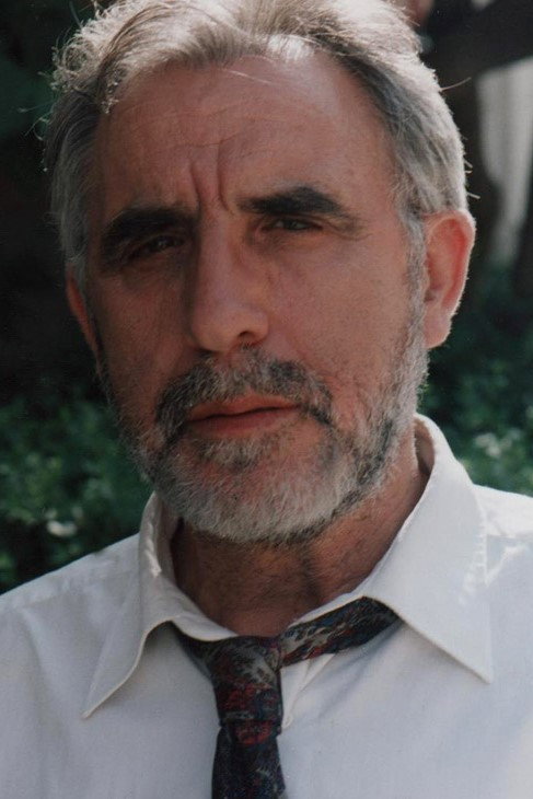 Juan Jesús Valverde as Vázquez in The Night of the Two Moons