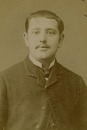 Armand Numès as Le Président - The Presiding Judge in Crainquebille