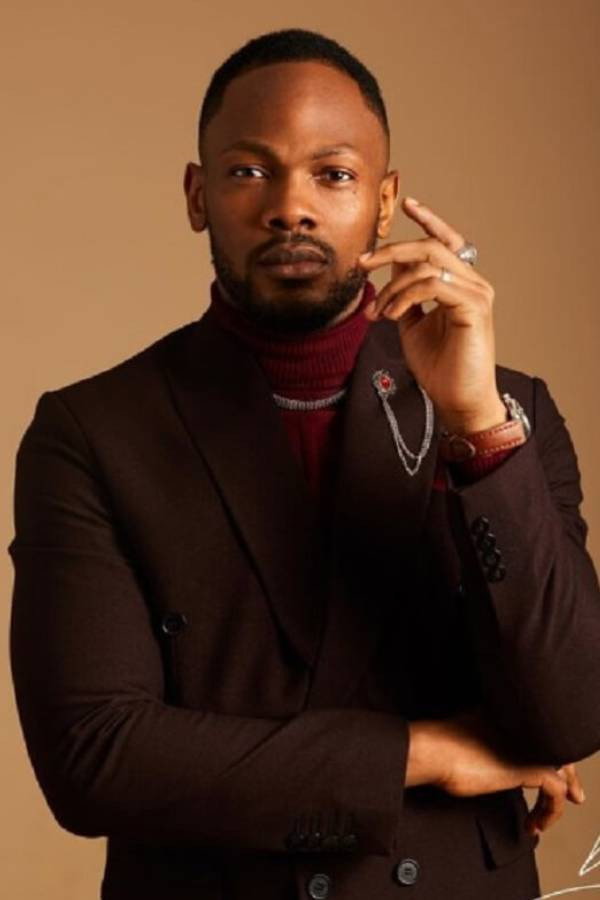 Daniel Etim Effiong as Efosa in From Lagos with Love