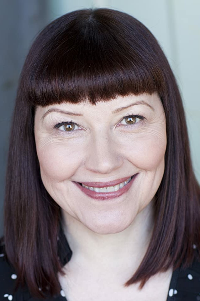 Suzy Brack as Diana Kayton in Oranges