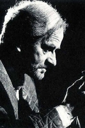 Helgi Skúlason as Tchude with Scar in Ofelas