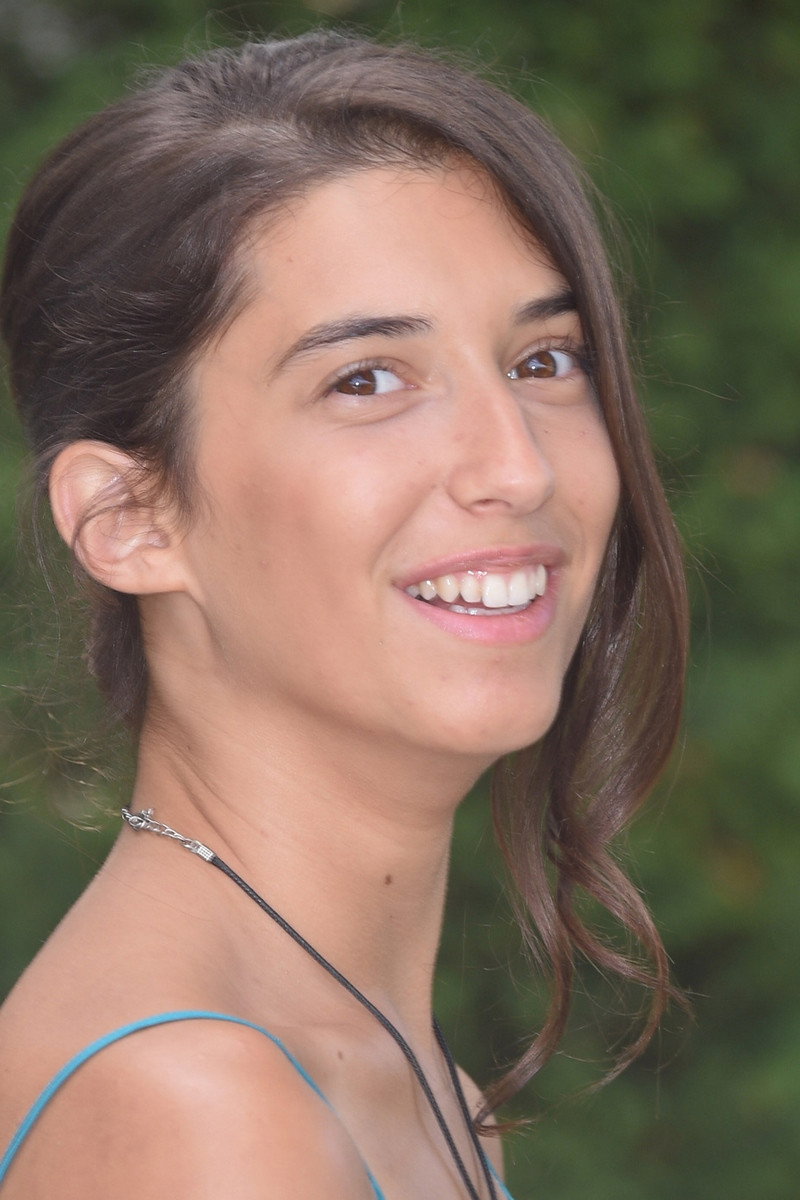 Estelle Lescure as Chantal (adolescent) in An Impossible Love