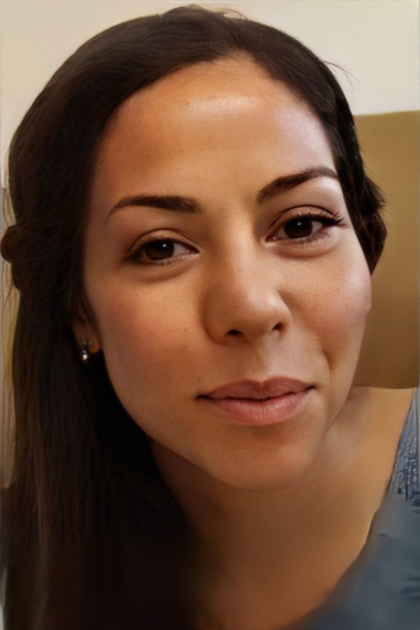 Amellali Santana as Victoria in Perros Rabiosos